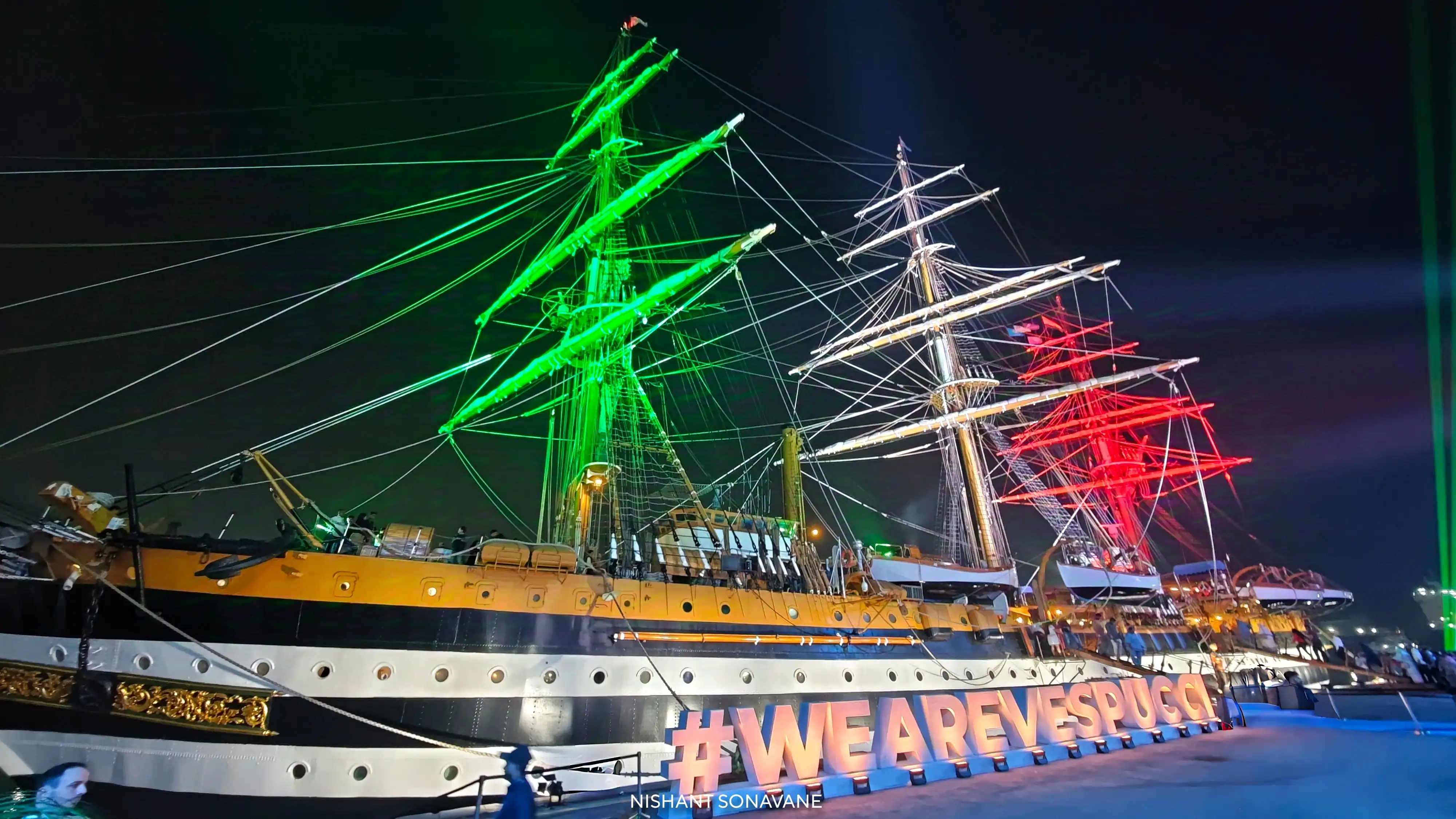 Amerigo Vespucci World Tour photography album cover